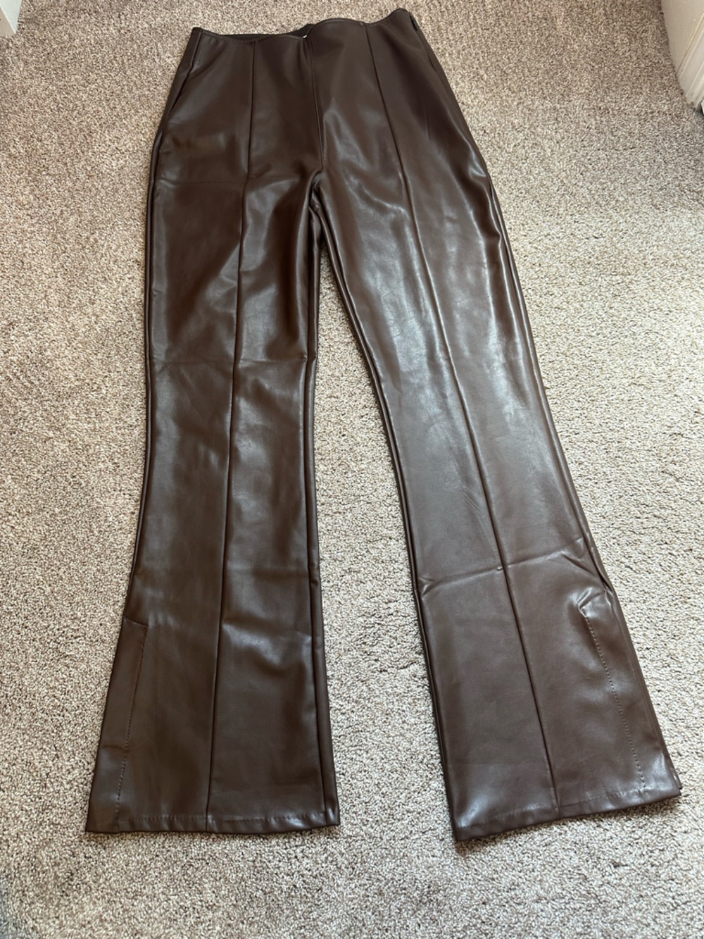 NWT Abercrombie & Fitch Size Medium Brown Vegan Leather Pants